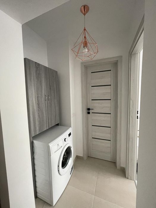 Inchiriez ap. 2 camere pe termen lung