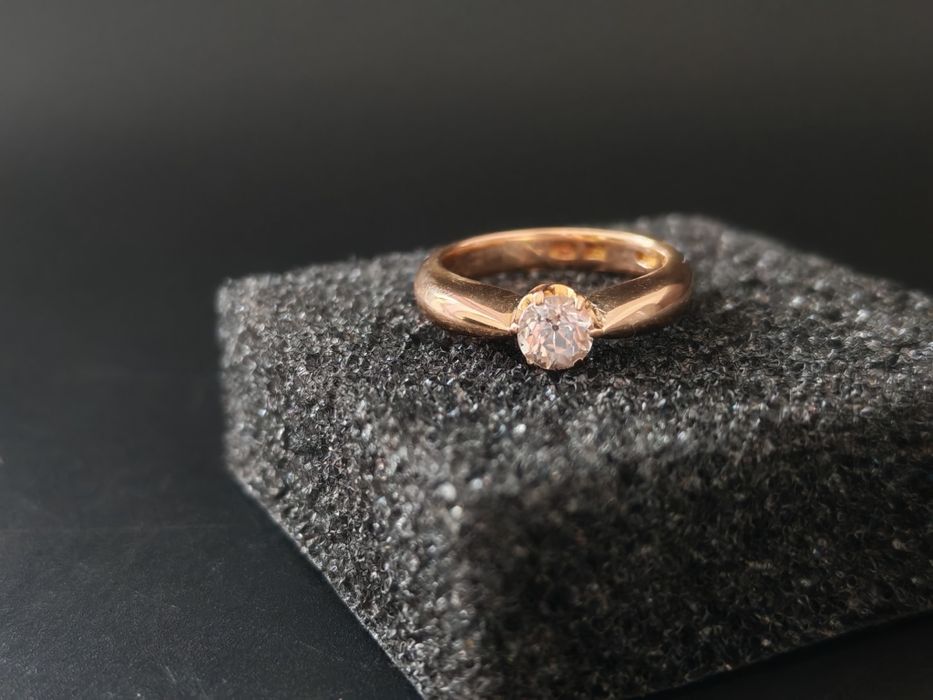 Inel aur 18 K cu Safir alb
