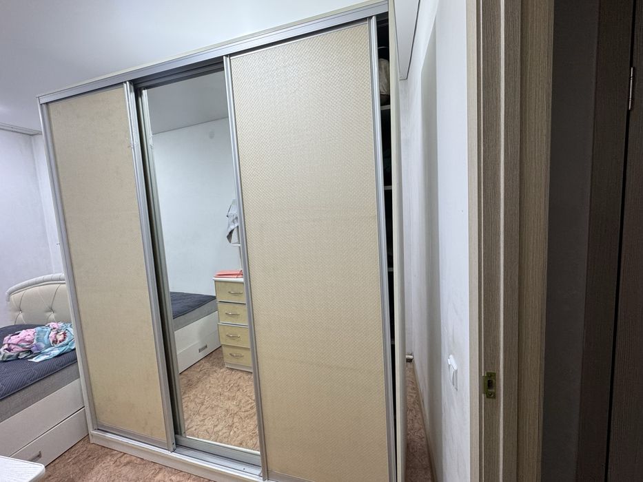 Продам шкаф срочно