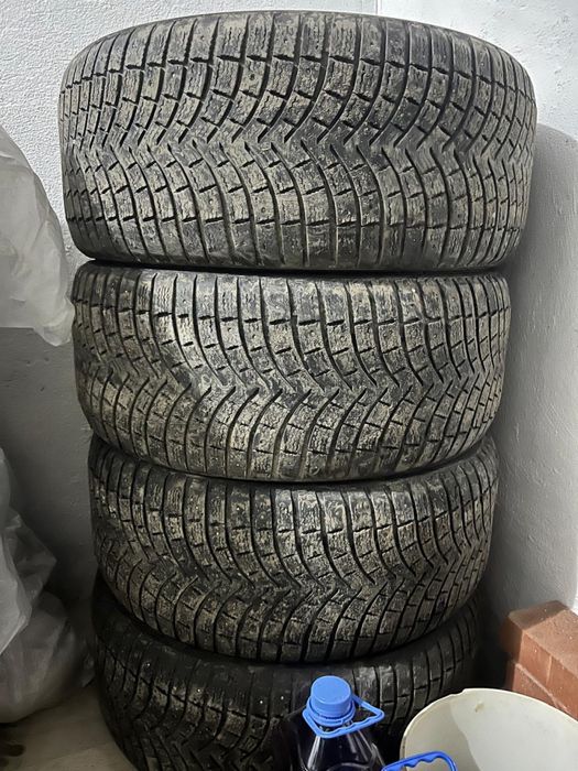 Продам шины 285/50/R20