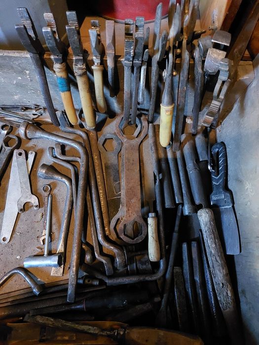 Продам ключи,напильники и др.