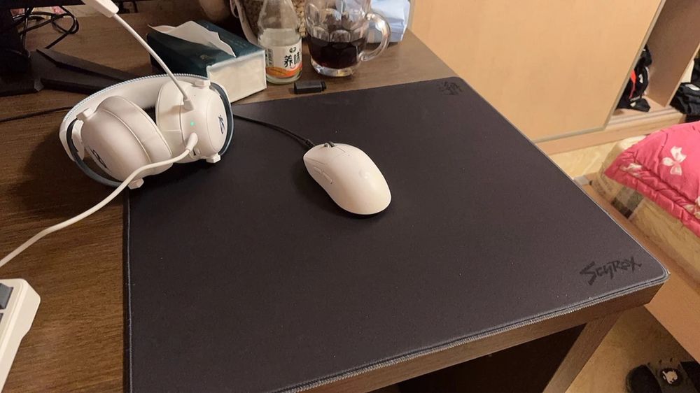 Продам новые игровые коврики для мыши Logitech