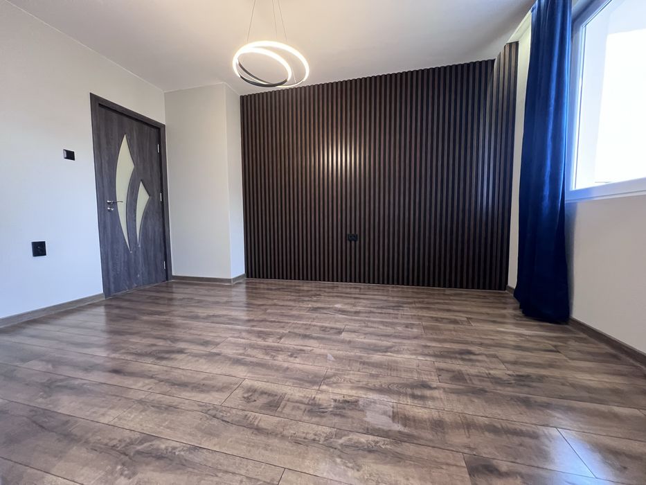 Продава се Четиристаен апартамент в Плевен, 9-ти квартал - 107 кв.м за 1234 €/кв.м - Снимка #11