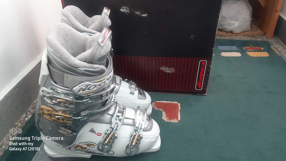 Ски екипировка добро състояние