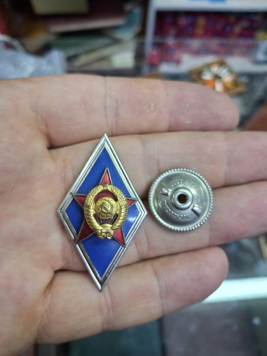 Продам значки тяжолые пр ссср и тд 264  шт