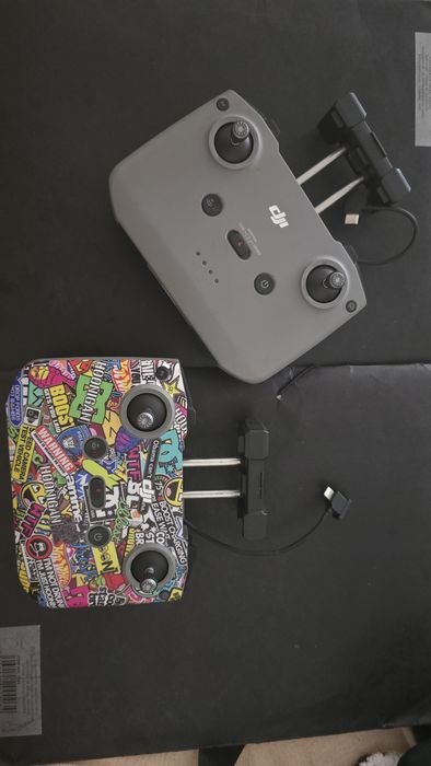 Controale dji cu colant