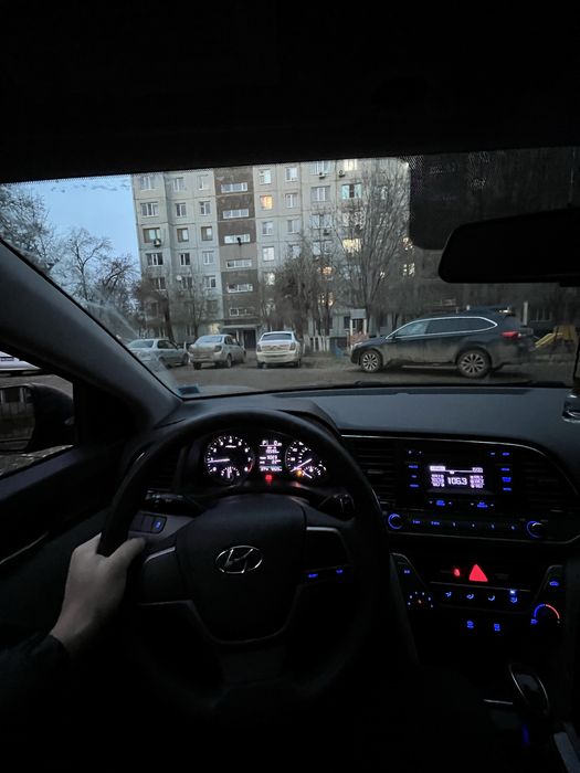 Продам Hyundai Elantra 2017