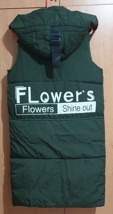 Vând vestă mărimea M