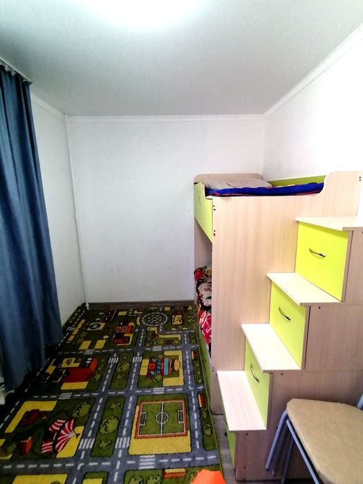 Продам 4-ком квартира