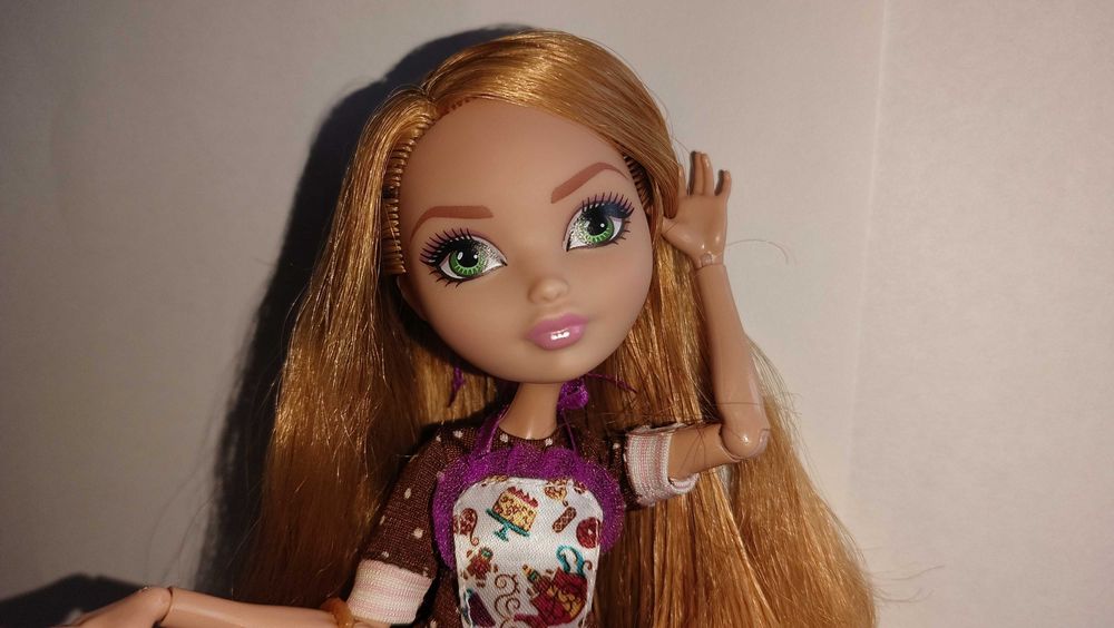 Кукла Эвер Афтер Хай Эшлин Элла