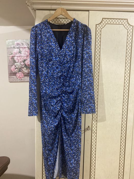 Платье zara m размер