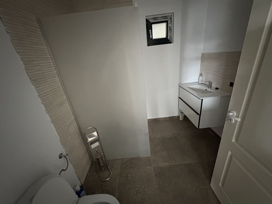 Vand casa in Dorolea