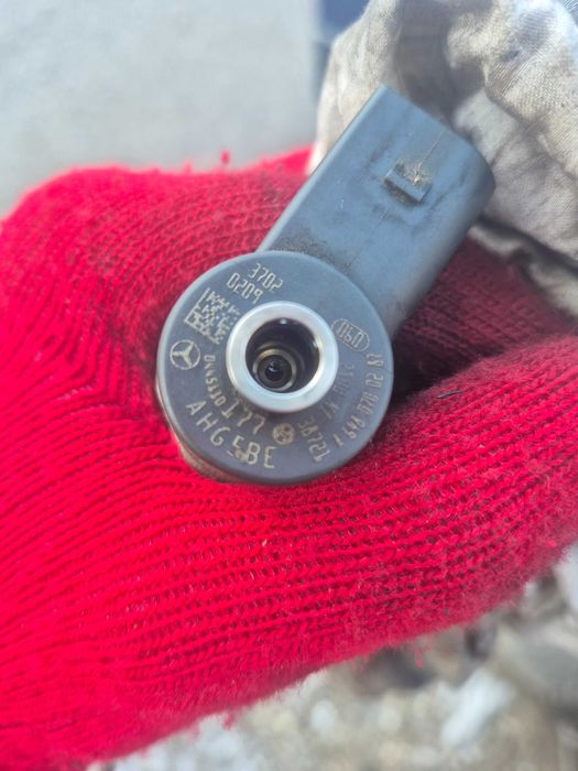 Дюзи бош за мерцедес 2.2 150кс перфектни