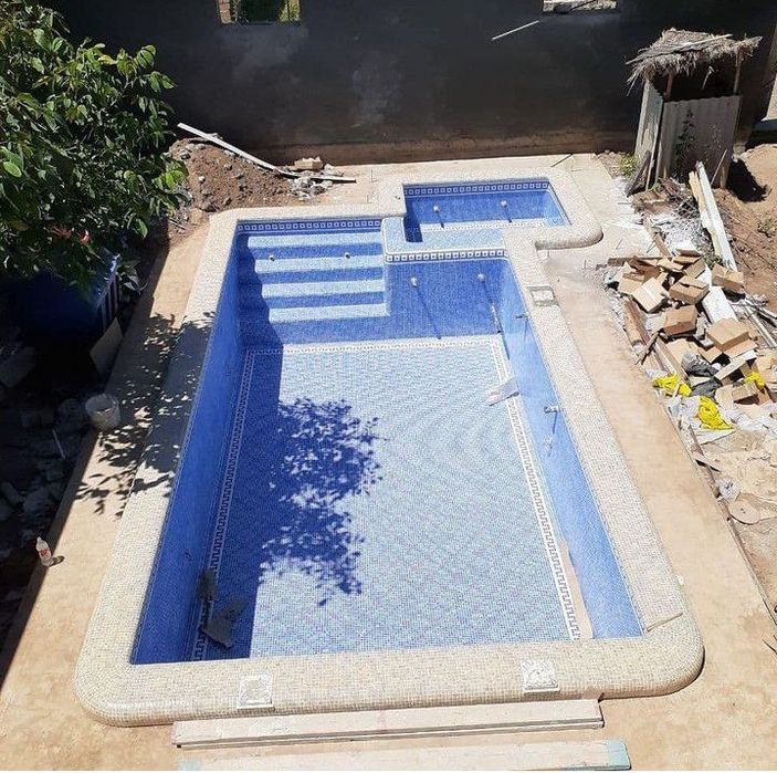 Бассейн курамиз.