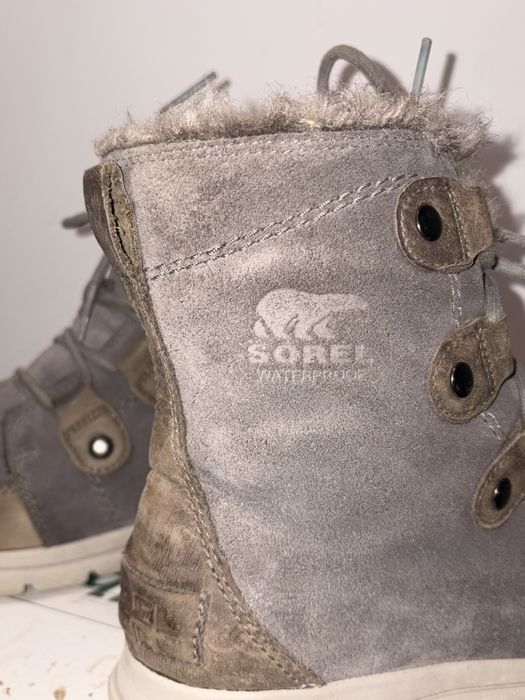 Ghete de Femei  SOREL in stare foarte buna