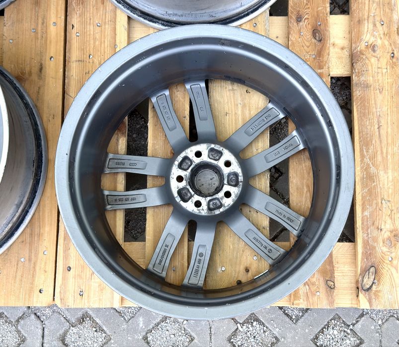 20 Джанти AUDI Competition Titan 4G9601025N 4G9601025M