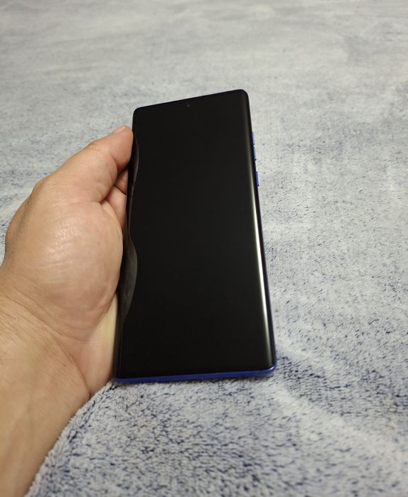 Vând Motorola G85 5G