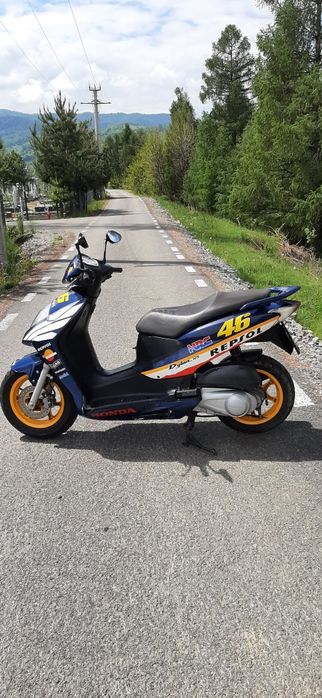 Scuter Honda Dylan 125 4t ediție limitata repsol 46 cât B 2005 12200km