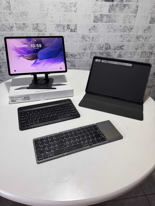 Samsung Galaxy Tab S7 FE 5G 64GB + S Pen + 2 tastaturi + husă + stand