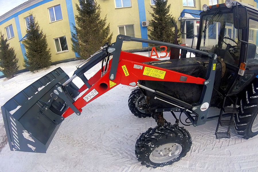 Погрузчик ПКУ-0,9