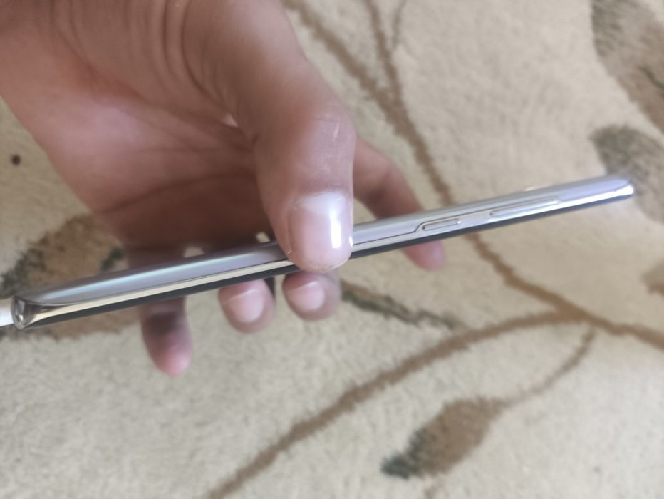 Samsung S10 5G kafolati bilan