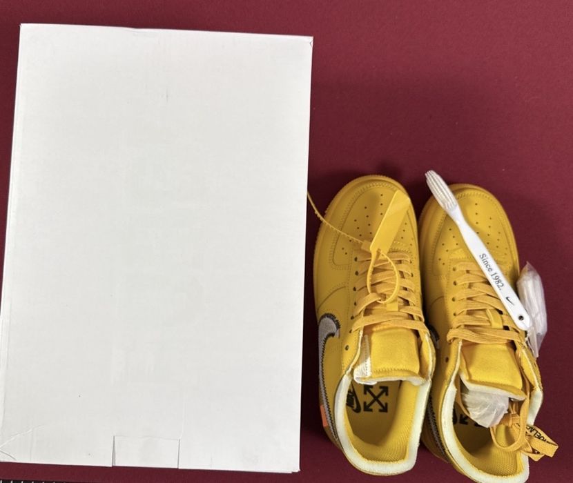 Air force 1 x off white University Gold