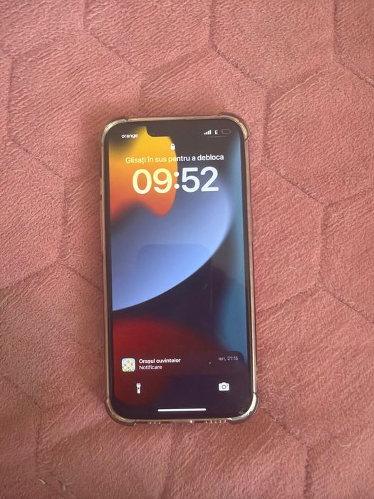 Telefon iPhone 13