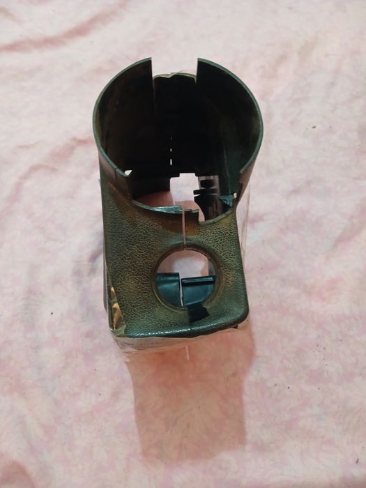 Кожух замка зажигания Фольксваген Гольф2