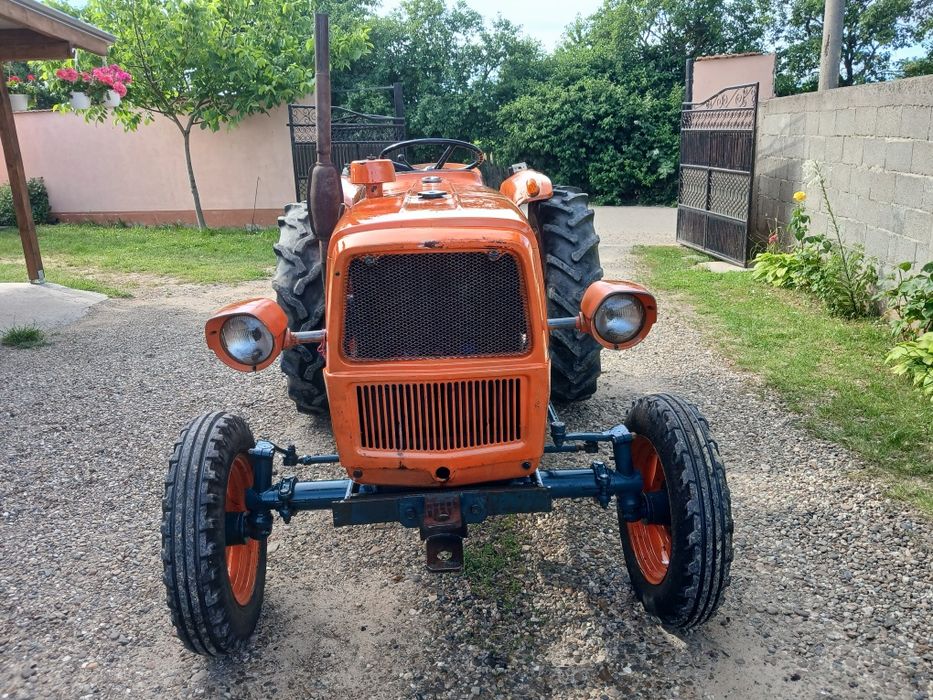 Vând tractor Fiat 315 35 cp adus recent Italia