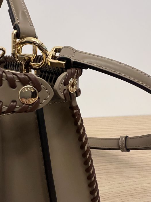 Чанта Fendi Peekaboo