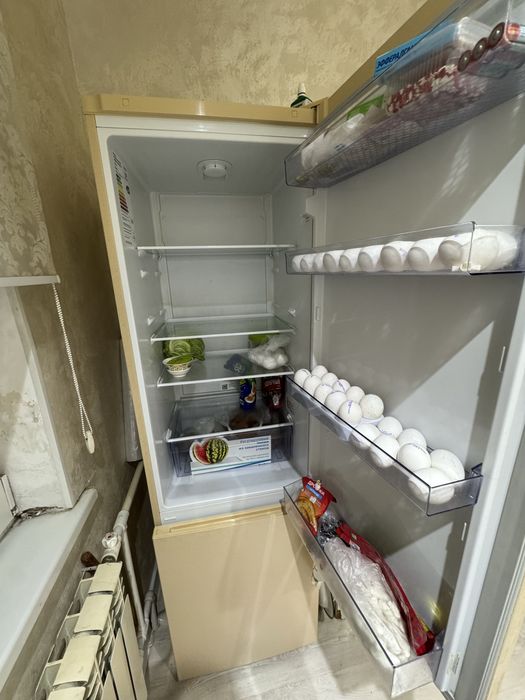 Продам холодильник на запчасти