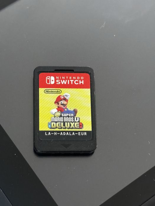 Pachet complet Nintendo Switch - Consola + 2 Pro Controllers + altele