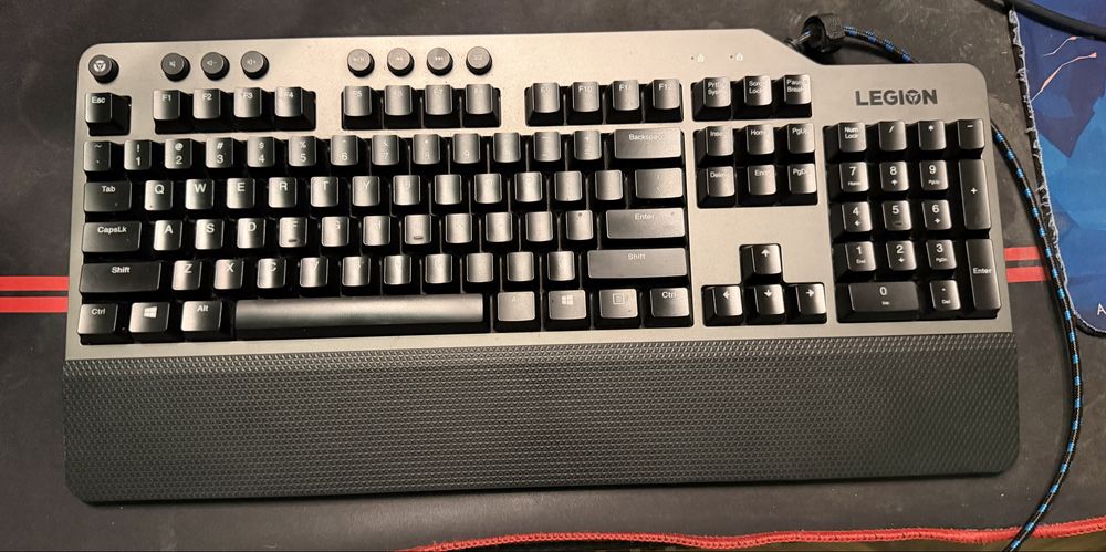 Tastatura mecanica gaming Lenovo Legion K500