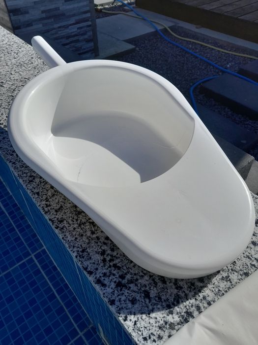 Scaun toaleta,cu găleată si capac