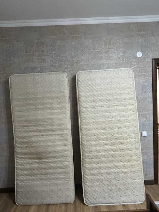 Матрас полутороспальный