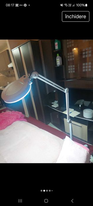 Lampă cosmetică cu lupă  picior lung