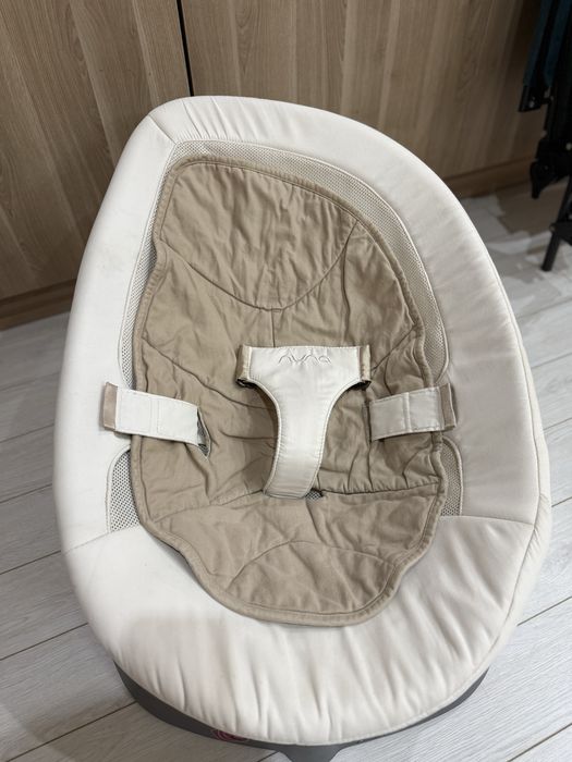 Детский шезлонг качалка Nuna