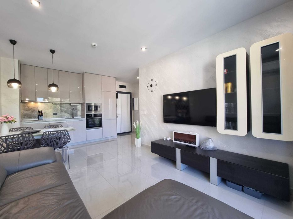 Продава се Двустаен апартамент в к.к. Слънчев бряг - 60 кв.м за 1750 €/кв.м - Снимка #7