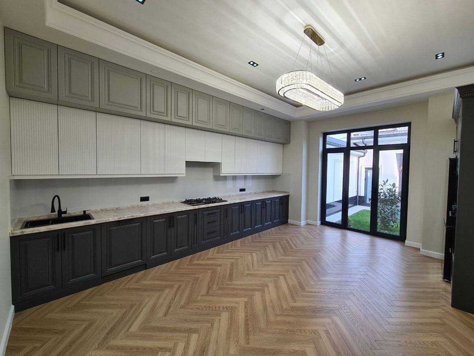 Продам ЕвроДом Центр Луначарского 3 сотки