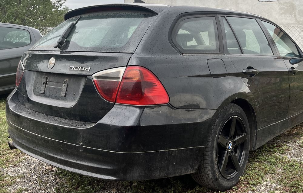 Бмв е91 2.0D 163 на части