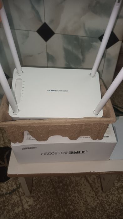 Продаётся Wi-Fi роутер .состояние новое. Привезён из Южной Кореи.