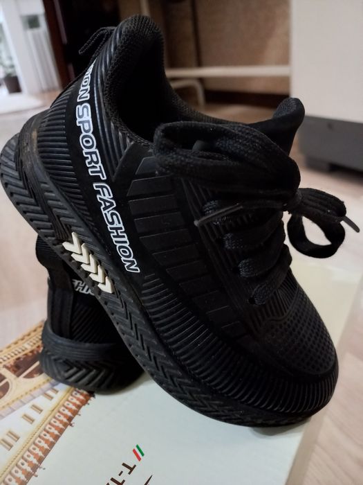 Продам обувь для мальчиков