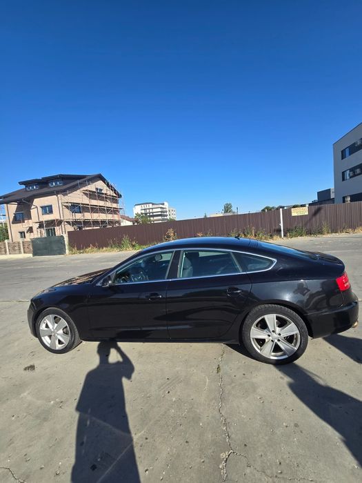 Vând Audi A5 2010 , preț 6000 negociabil!