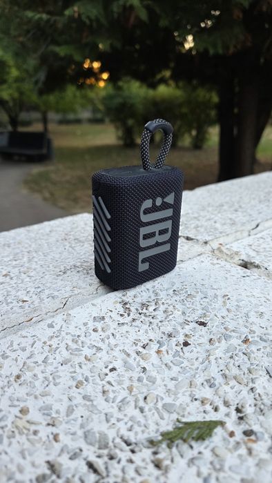 JBL GO 3 aprope noua