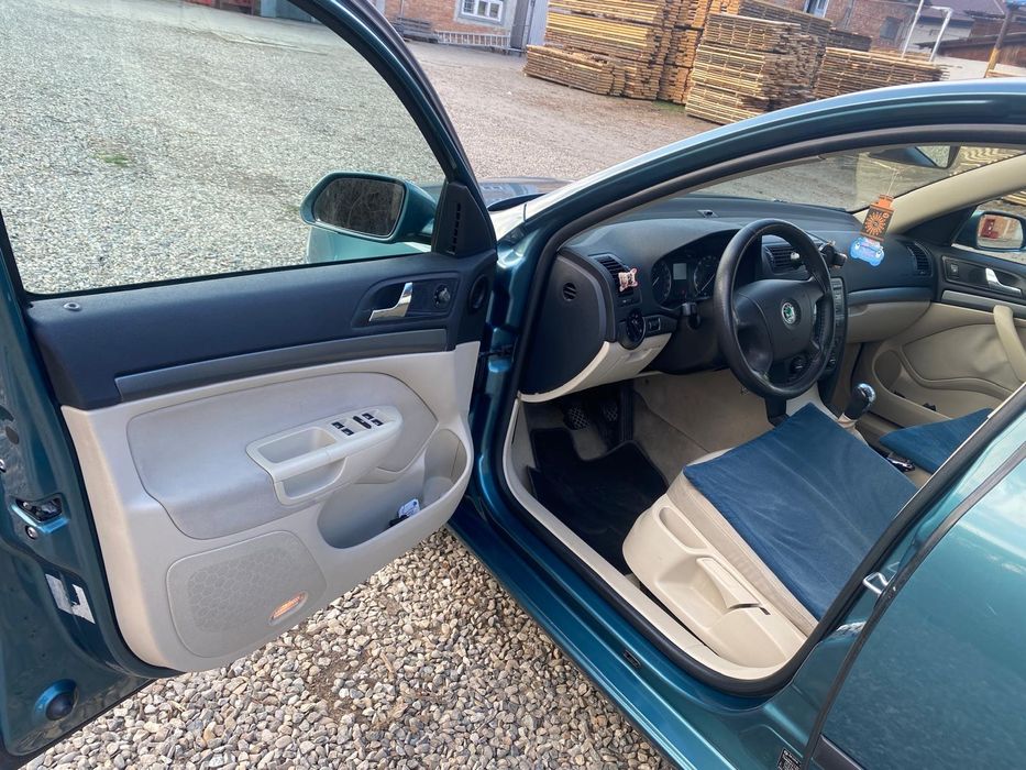 Skoda Octavia  2