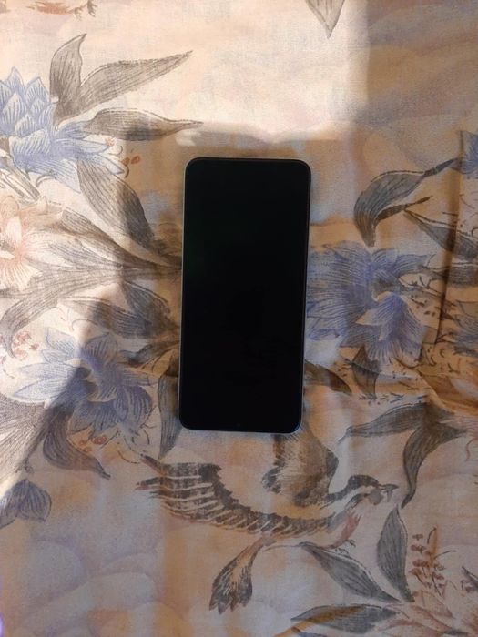 Vând  Oppo  A72, stare bună