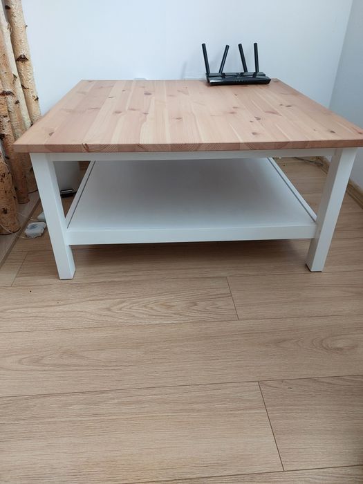 Vând masă 90x90x45