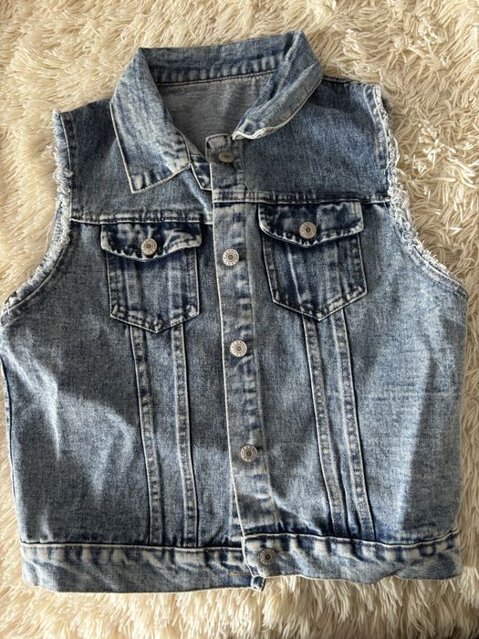 Джинсовая жилетка детская