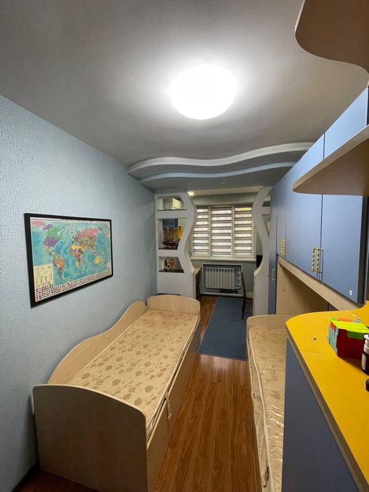 Срочно продам квартиу в м.Ойбек!