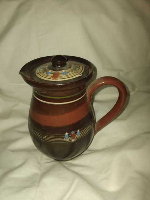 Продавам керамична кана с капак